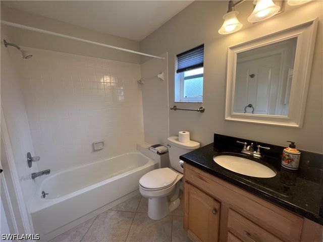 108 Tanglewood CT 131-1, Naples, FL 34113