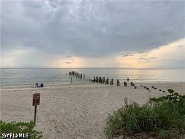 108 Tanglewood CT 131-1, Naples, FL 34113