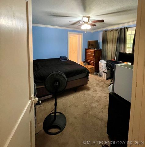 306 S 9th Street, Henryetta, OK 74437