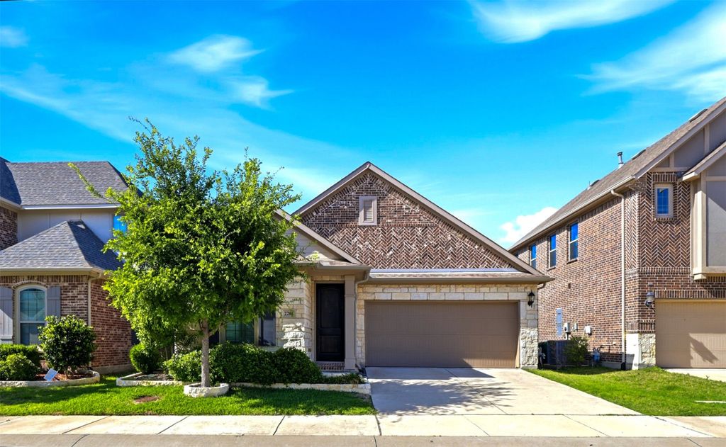 2281 Red Mule Lane, Carrollton, TX 75010