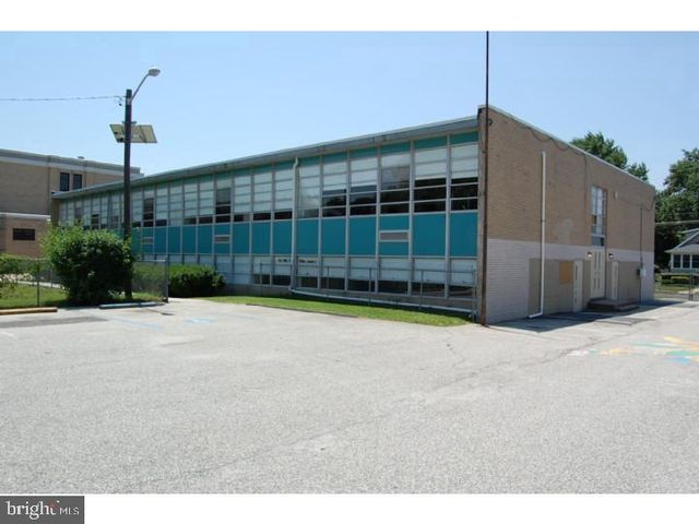 15 VIRGINIA AVE, Westmont, NJ 08108