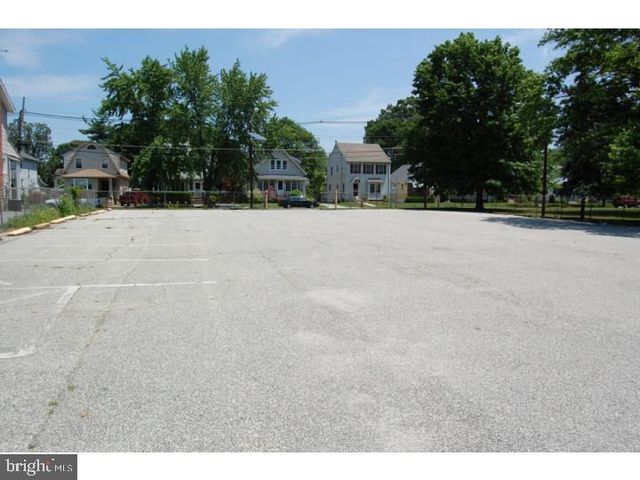 15 VIRGINIA AVE, Westmont, NJ 08108