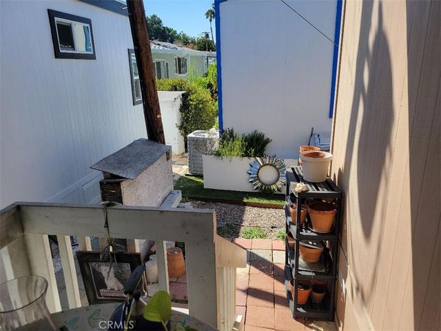 7 Dorchester, Northridge, CA 91324