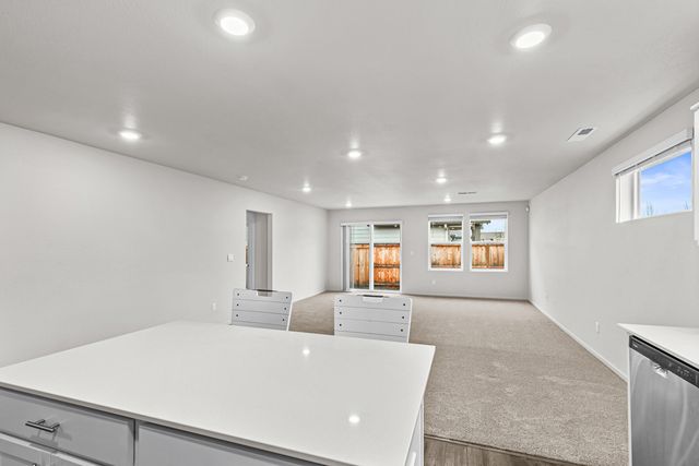 567 Black Bear Drive, Medford, OR 97501