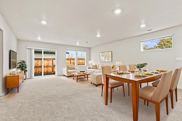 567 Black Bear Drive, Medford, OR 97501