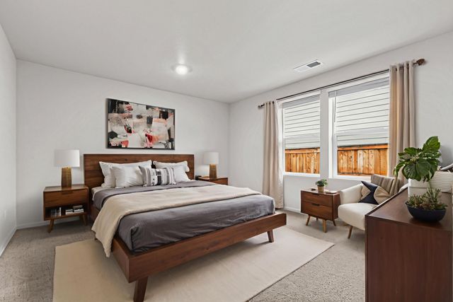 567 Black Bear Drive, Medford, OR 97501