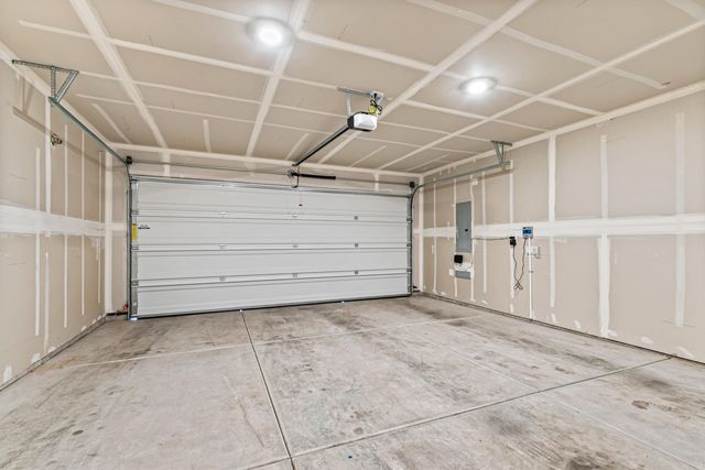 567 Black Bear Drive, Medford, OR 97501