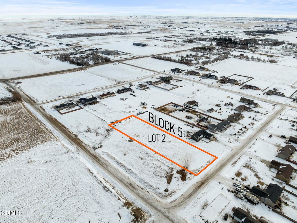 5482 Nicholas Avenue, Williston, ND 58801 photo 8