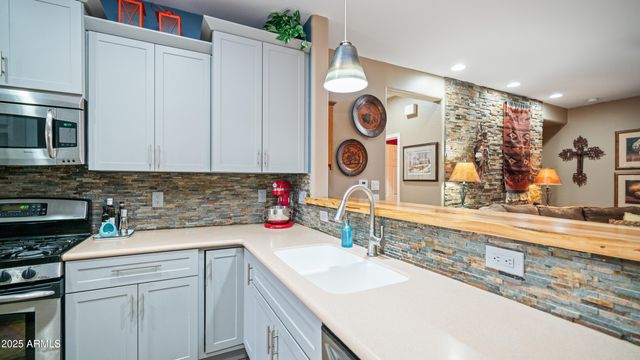 6453 W HERITAGE Way, Florence, AZ 85132