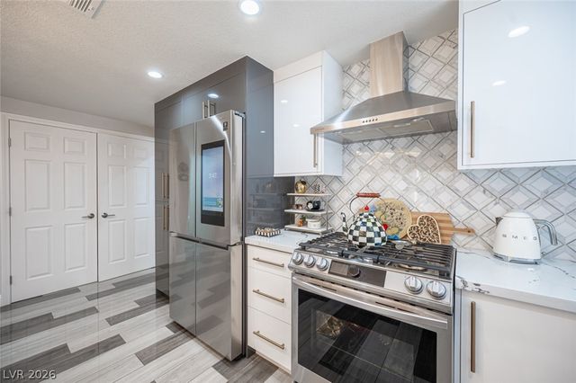 3327 Erva Street 133, Las Vegas, NV 89117