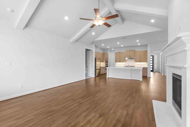 276 Washington DR, Kyle, TX 78640