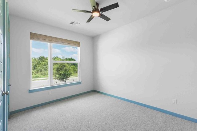 276 Washington DR, Kyle, TX 78640