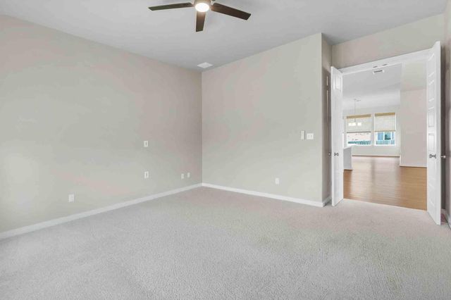 276 Washington DR, Kyle, TX 78640