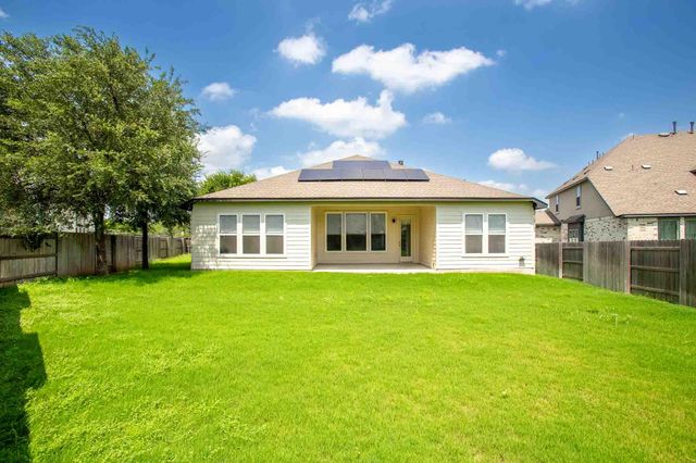 276 Washington DR, Kyle, TX 78640