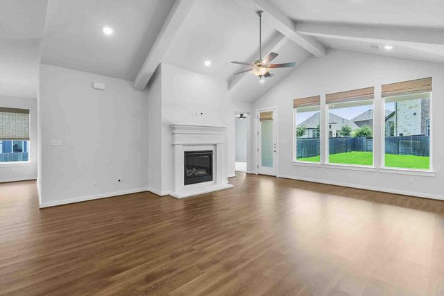 276 Washington DR, Kyle, TX 78640