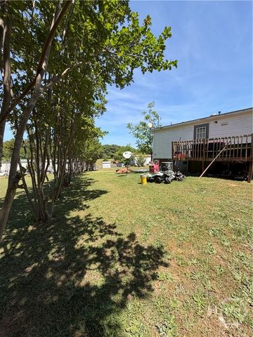 95 New Town Road, Lavonia, GA 30553
