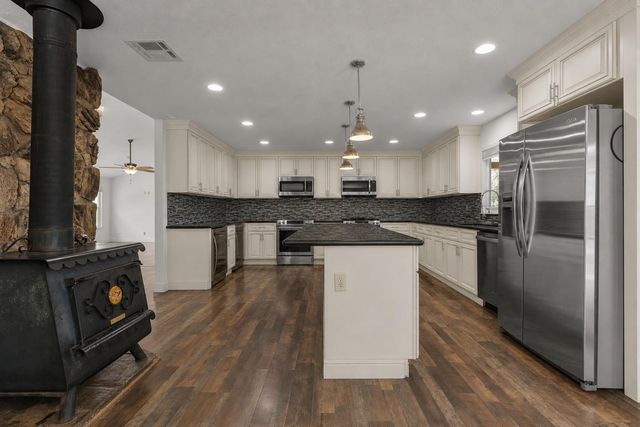 8310 Crotty Way, Valley Springs, CA 95252