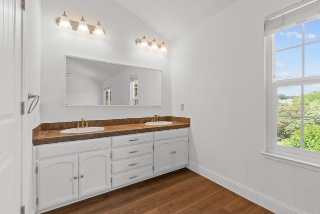 8310 Crotty Way, Valley Springs, CA 95252