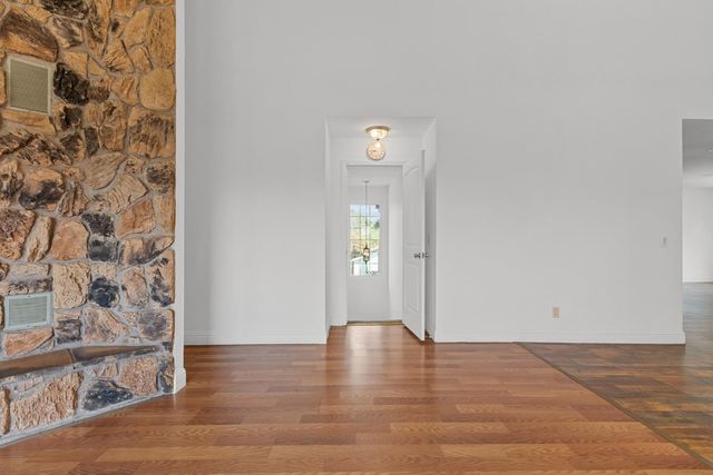 8310 Crotty Way, Valley Springs, CA 95252