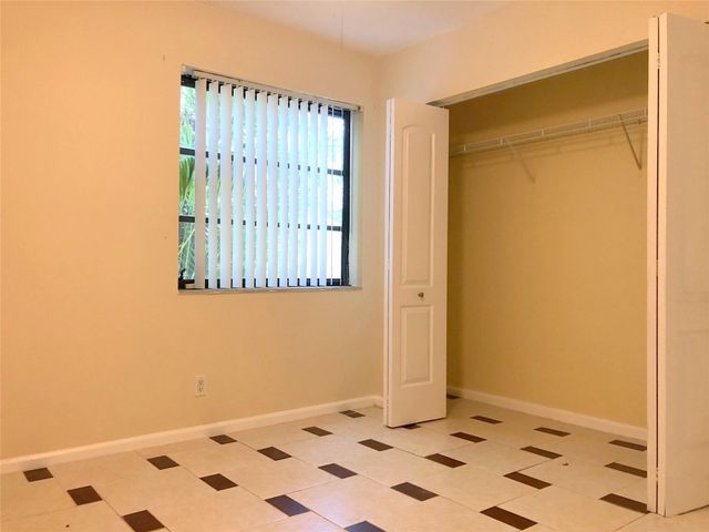 71 Laredo Lane, Boca Raton, FL 33487