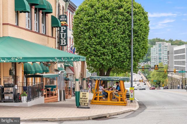 18 ANDERSON DR, Bridgeport, PA 19405