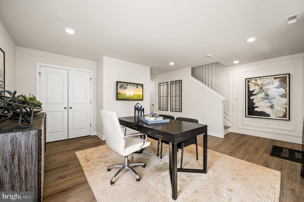 18 ANDERSON DR, Bridgeport, PA 19405