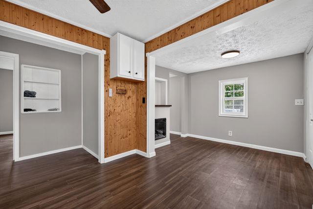 229 Adams St, Smithville, TN 37166