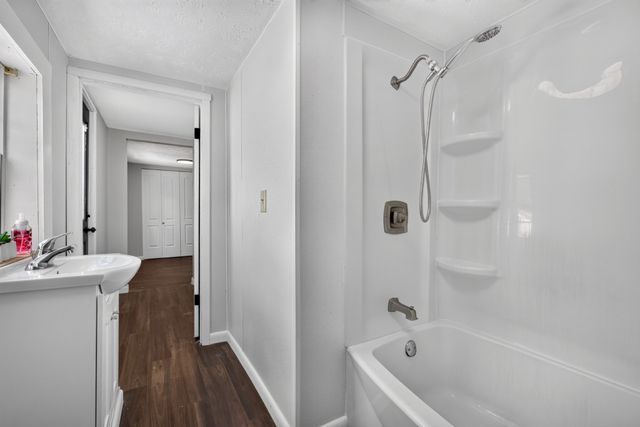 229 Adams St, Smithville, TN 37166