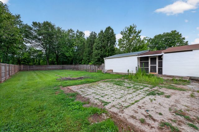 229 Adams St, Smithville, TN 37166