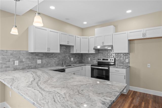 1017 12th St, Corpus Christi, TX 78404