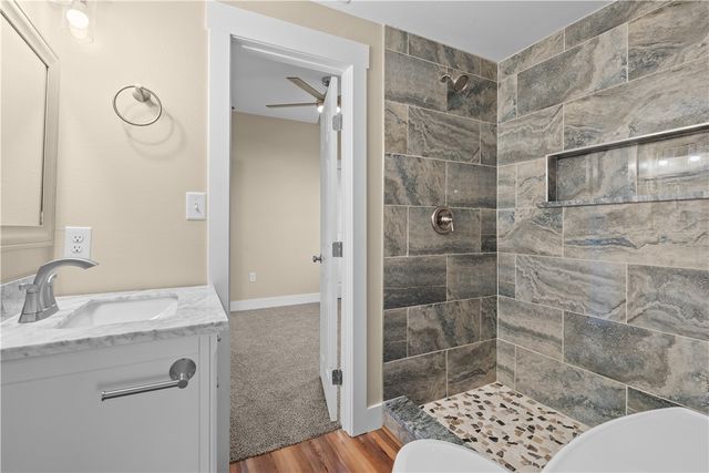 1017 12th St, Corpus Christi, TX 78404