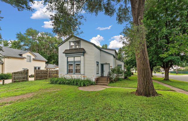 600 Oak Street, Farmington, MN 55024