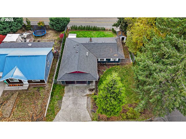 6500 Se MADRONA Dr, Milwaukie, OR 97222