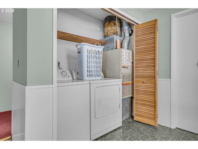 6500 Se MADRONA Dr, Milwaukie, OR 97222