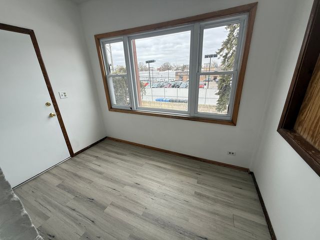 5219 W Cuyler Avenue 2W, Chicago, IL 60641