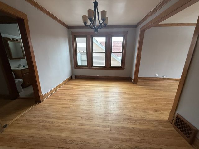 5219 W Cuyler Avenue 2W, Chicago, IL 60641