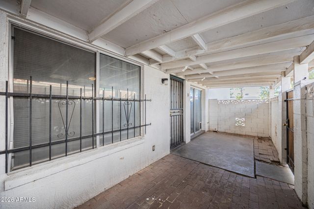 2133 W TURNEY Avenue B74, Phoenix, AZ 85015