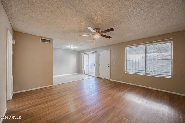 2133 W TURNEY Avenue B74, Phoenix, AZ 85015