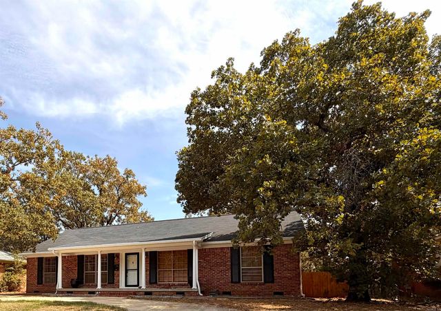 4804 N Locust Street, North Little Rock, AR 72116