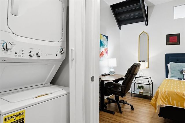 260 18th Street NW 10215, Atlanta, GA 30363