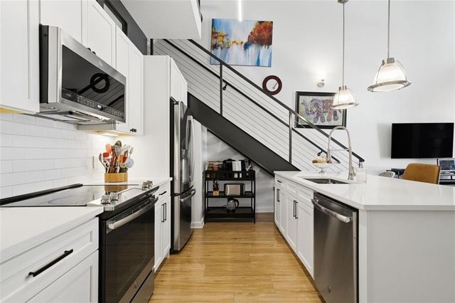 260 18th Street NW 10215, Atlanta, GA 30363