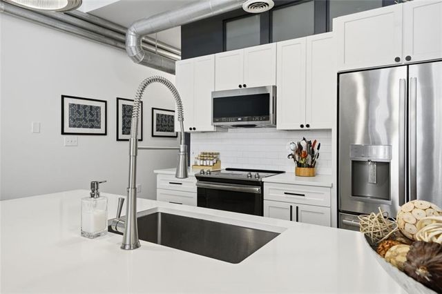 260 18th Street NW 10215, Atlanta, GA 30363