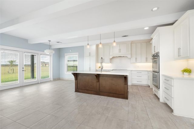 7707 Stratford Hall Drive, Rosharon, TX 77583