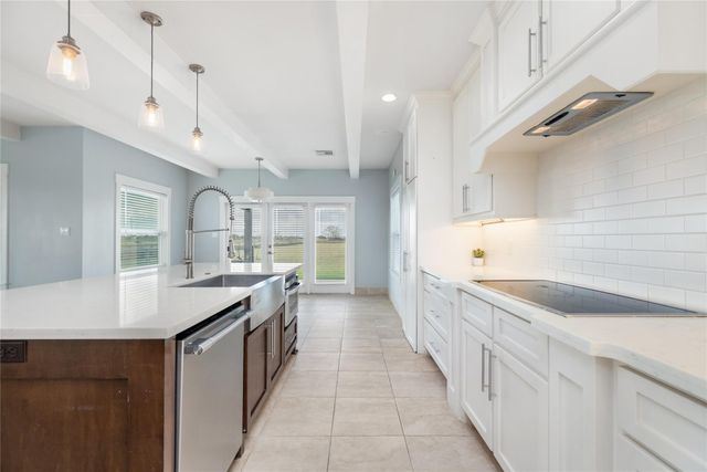 7707 Stratford Hall Drive, Rosharon, TX 77583