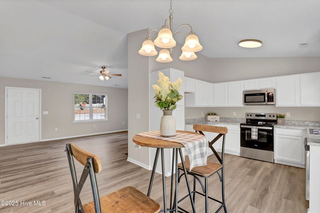 1049 Shirley Drive, Jacksonville, NC 28540