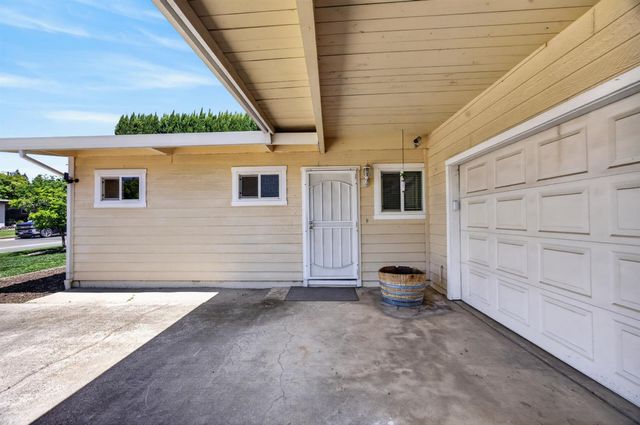 5012 BOYD Dr, Carmichael, CA 95608