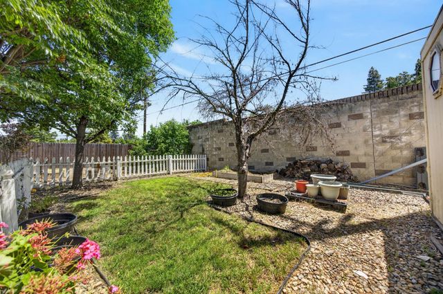 5012 BOYD Dr, Carmichael, CA 95608