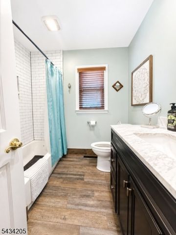 404 Czaplicki St, Manville Boro, NJ 08835