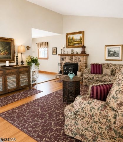 404 Czaplicki St, Manville Boro, NJ 08835