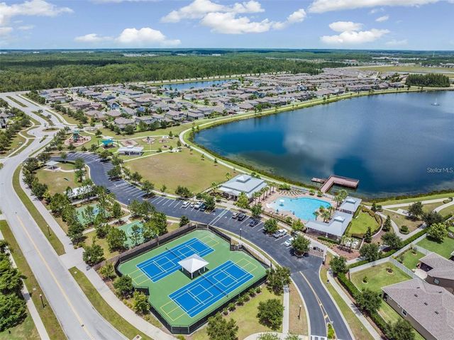 1735 OAK HAMMOCK COURT, Lutz, FL 33558